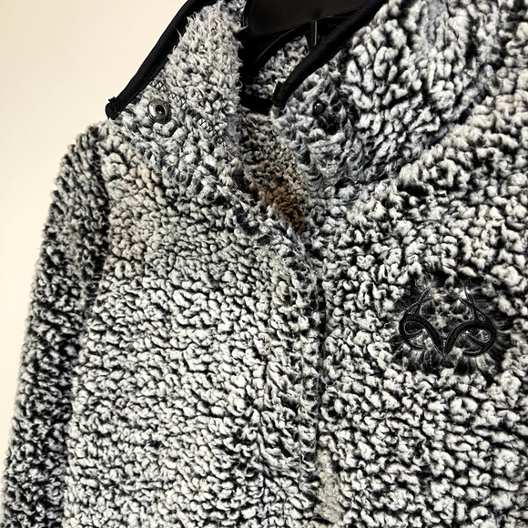 REALTREE Womens Sherpa Pullover | Quarter Button Up | Supper Soft | Size Small - Picture 3 of 6